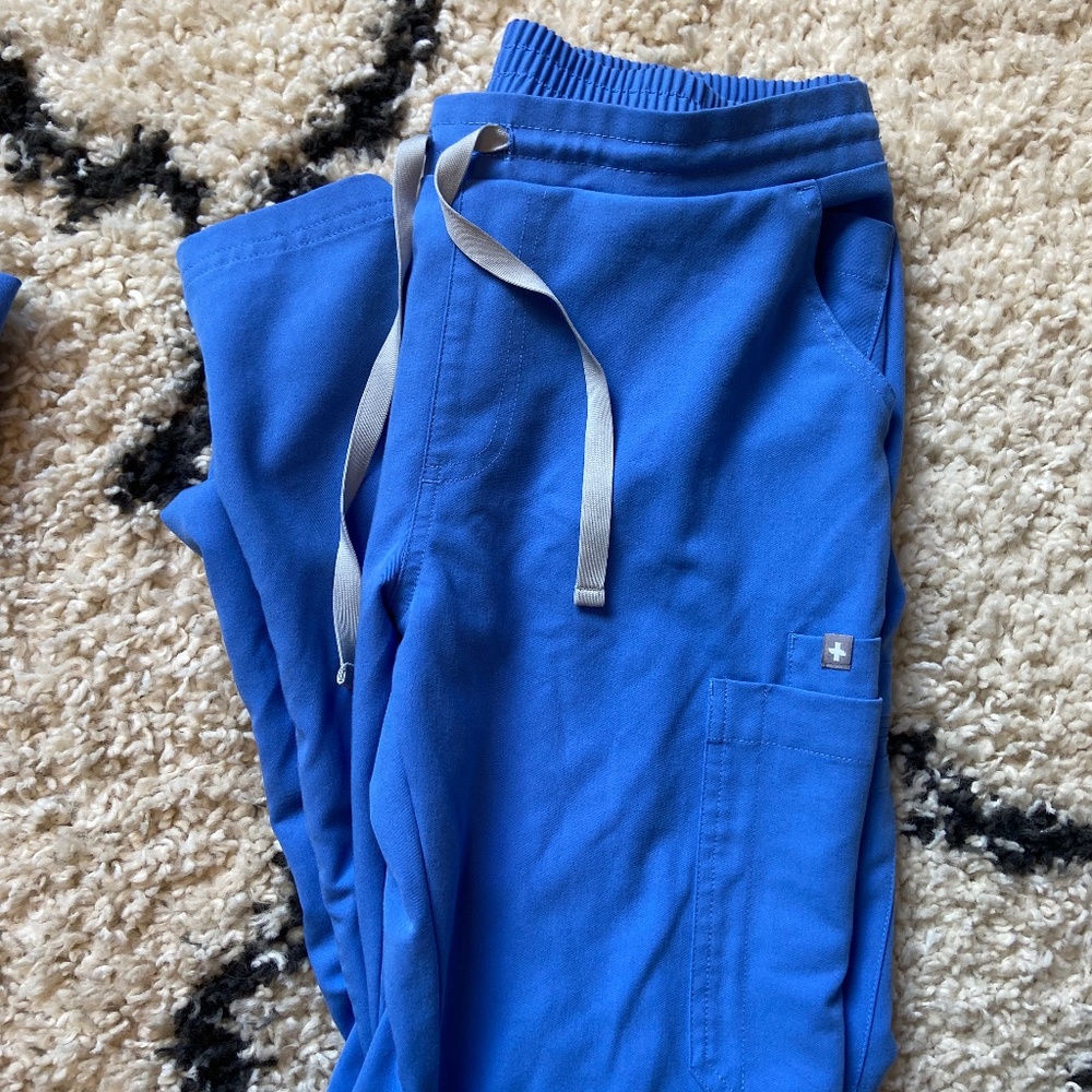 Figs Kade cargo pants- small, petite